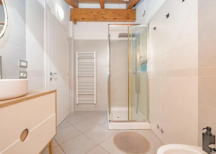 Milano By Rhospitality It Bed & Breakfast